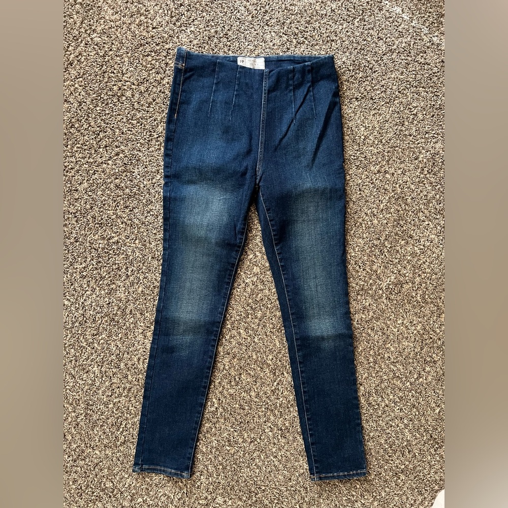 Free People Pull On Skinny Pant - Size 28